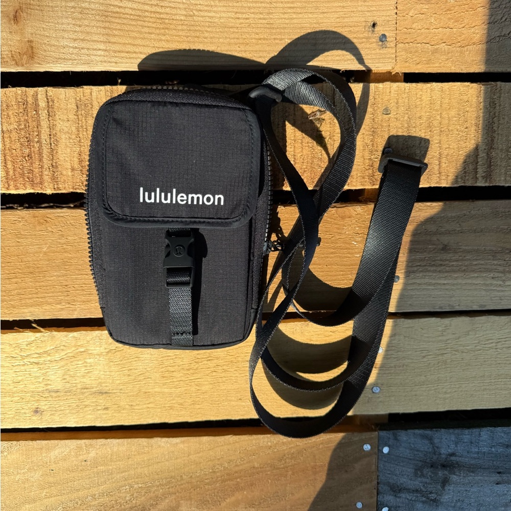 lululemon athletica Black Belt Bag